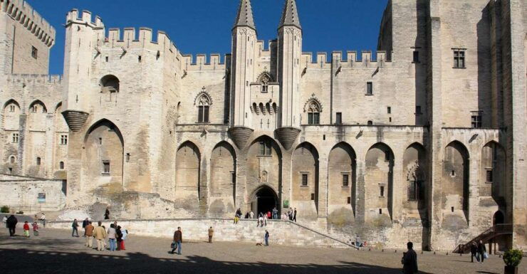 Avignon: Tour With Private Guide - Experience Highlights
