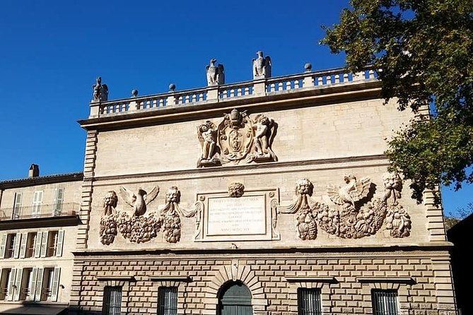 Avignon Walking Tour Including Popes Palace - Positive Feedback on the Guide