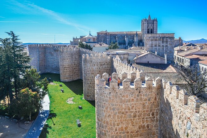 Avila and Segovia Full Day Private Tour With Gastronomic Lunch From Madrid - Tour Highlights
