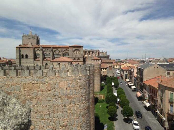 Avila - Private Historic Walking Tour - Historic Squares