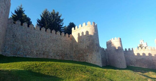 Avila. Visit the Historic Quarter and Walls - Inclusions