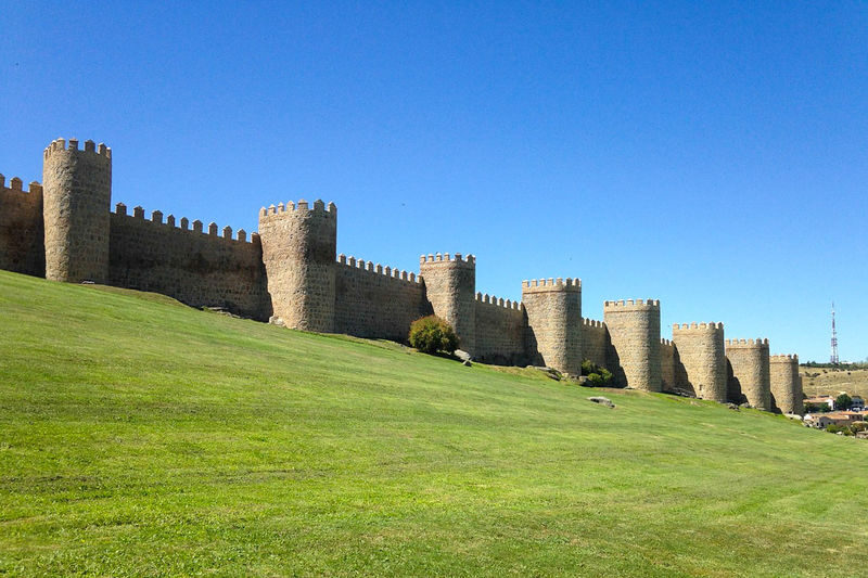 Avila Walls and Segovia Guided Tour - Ávila’s walls make the first impression