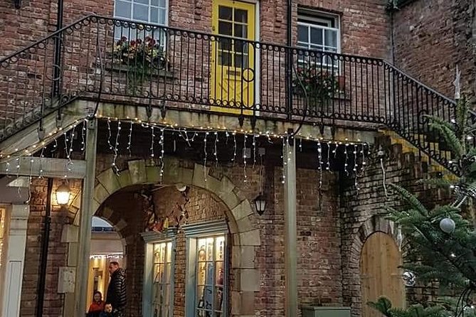 Award Winning Guided Tour of Our Home Town Derry City - Meeting and Pickup