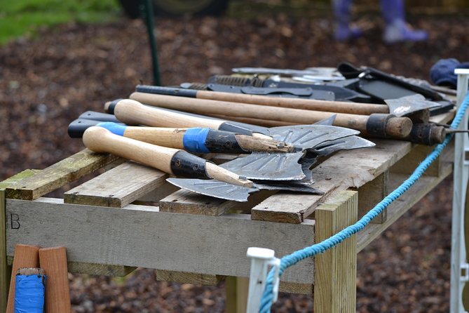 Axe Throwing Session - One Hour - Suitable Audience for the Activity