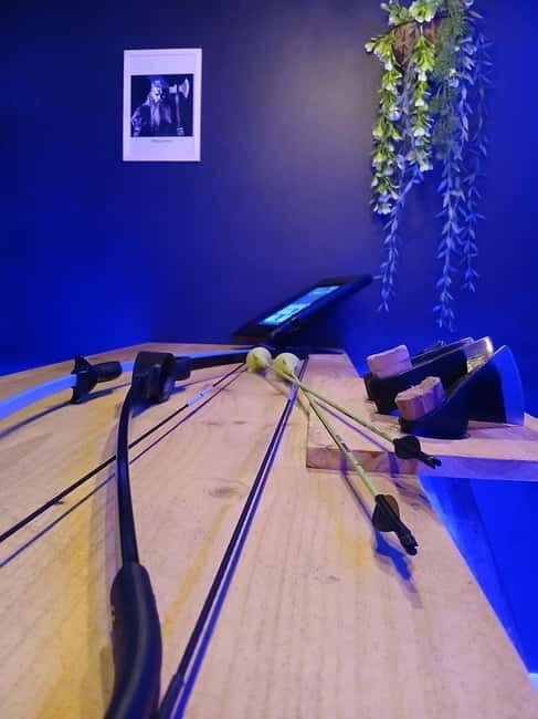 AXE THROWING TENERIFE - What to Expect at Axe Throwing Tenerife