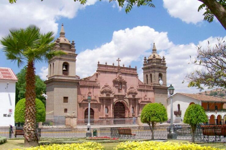 Ayacucho: Colonial Temples Altarpieces and Architecture - Tour Overview