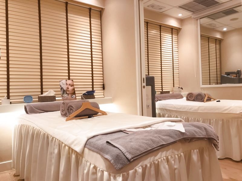 AYANA Beauty & Spa Experience | Facial | Aromatherapy Massage | Body Massage | Central - At a glance