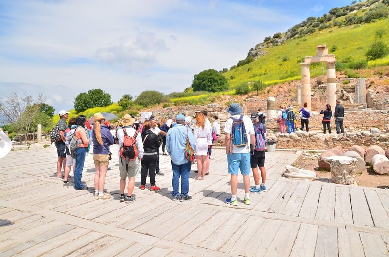 Aydin: Ephesus & House of Virgin Mary Full-Day Guided Tour - The guide and the service experience
