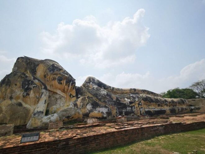 Ayutthaya Full Day & Bang Pa in (Summer Palace) - Guide and Communication