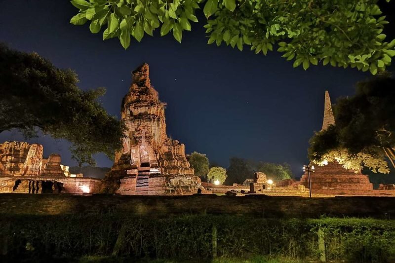 Ayutthaya Half-Day World Heritage Tour + Impressive Ruins Light-Up Viewing (Departing from Bangkok / Japanese Guide Included) (E3) - From Bangkok to the old royal capital