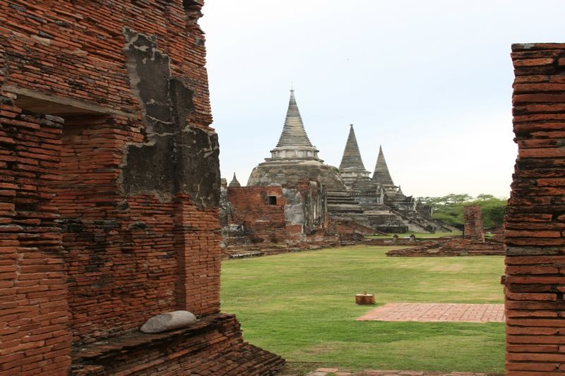 Ayutthaya Half-Day World Heritage Tour + Impressive Ruins Light-Up Viewing (Departing from Bangkok / Japanese Guide Included) (E3) - Dinner, then the ruins after dark