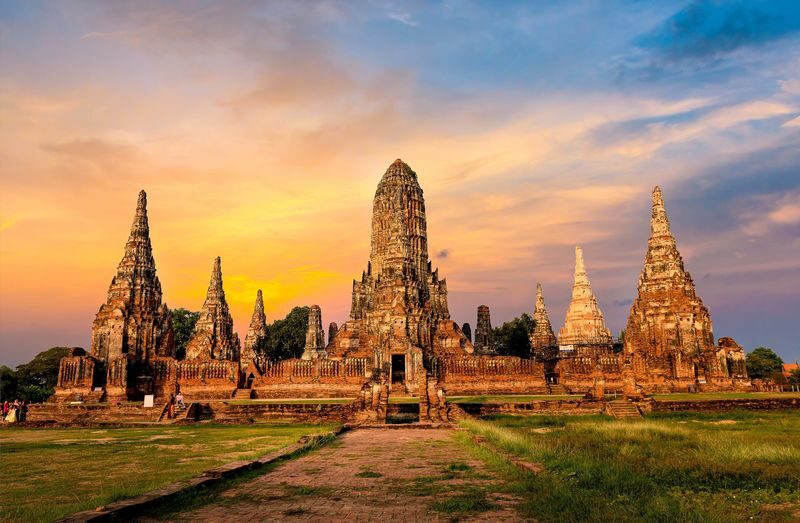 Ayutthaya Historical Park & Bang Pa-In Royal Palace Full-Day Tour - The day at a glance