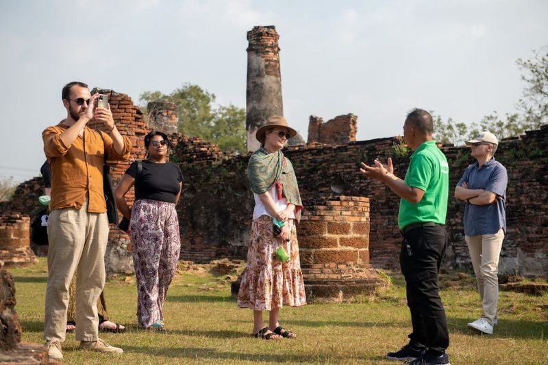 Ayutthaya Historical Park & Bang Pa-In Royal Palace Full-Day Tour - The drive and group size shape the day