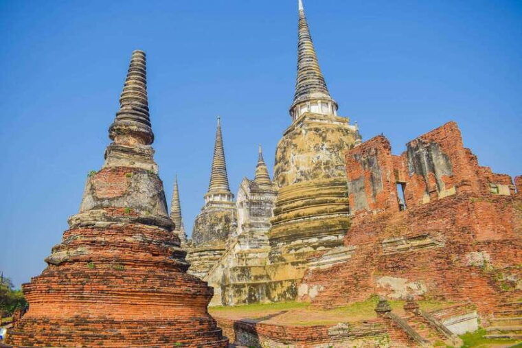 Ayutthaya Historical Park - Full-Day Private Temple Tour - Exploring Bang Pa-In Royal Palace