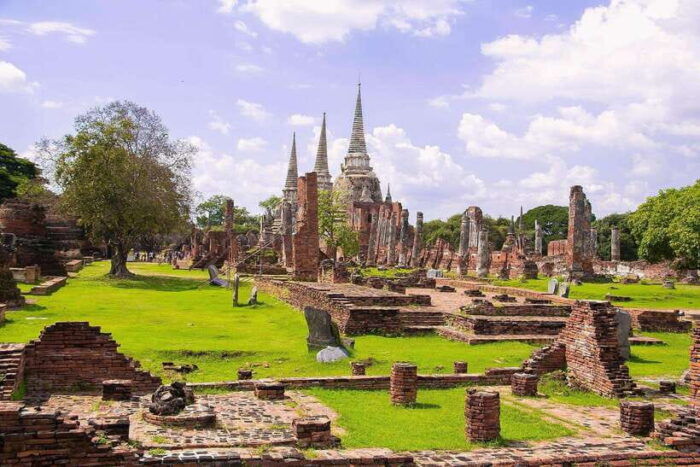 Ayutthaya Historical Park - Full-Day Private Temple Tour - Marveling at Wat Phra Si Sanphet and Wat Lokayasutharam