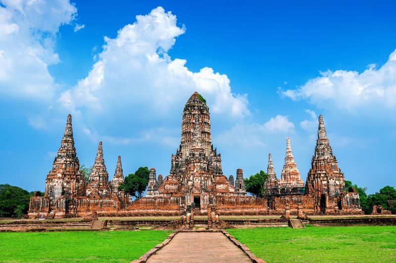 Ayutthaya Must-Visit Tour: Summer Palace, Temples Full Day - Wat Yai Chai Mongkhon: a strong first temple stop