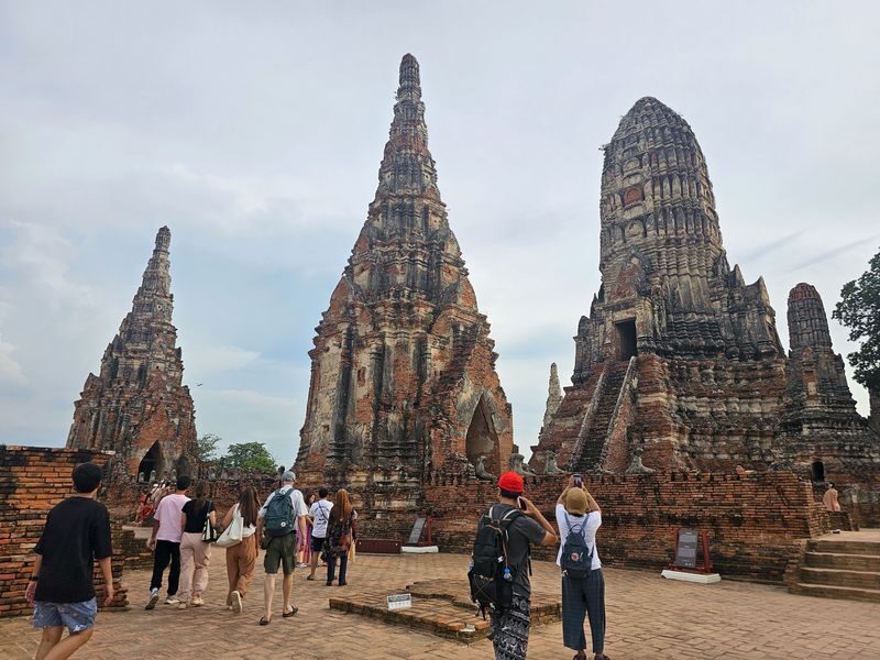 Ayutthaya: Private Longtail Tour with Optional Temple Visits - Should you book it?