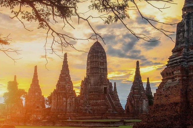 Ayutthaya UNESCO Temples Small Group Tour With Lunch - Tour Guides Knowledge and Expertise