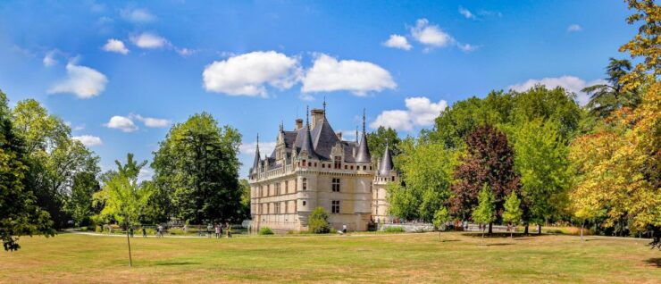 Azay-Le-Rideau Castle: Private Guided Tour With Ticket - Booking Information