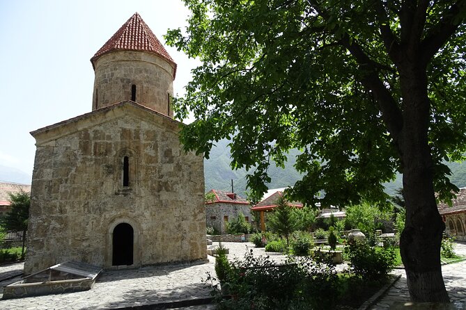 Azerbaijan Tour in 2 Days/Sheki+Lahij+Gabala up to Georgia Border - The Sum Up