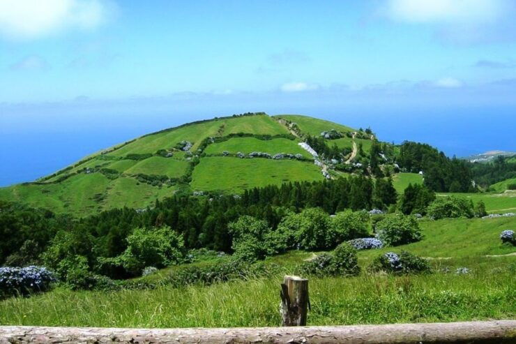 Azores: Sete Cidades Scenic Jeep Tour From Ponta Delgada - Experience