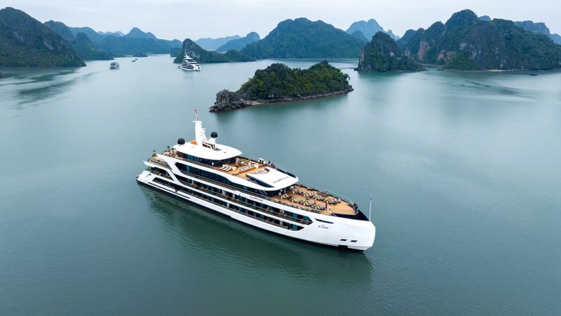 Azura 2D1N Luxury Cruise: Ha Long Bay & Lan Ha Bay Tour - Azura Cruise at a glance