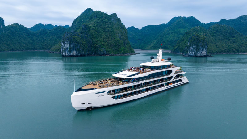 Azura 3D2N Luxury Cruise: Ha Long Bay & Lan Ha Bay Tour - A two-night route through Ha Long and Lan Ha bays