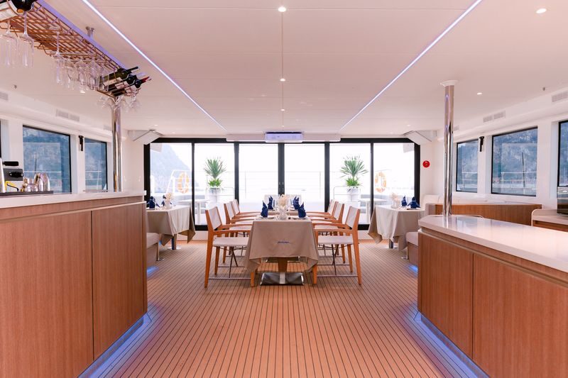 Azure 9 Sightseeing Ha Long Yacht Tour - Welcome drinks, tea and the onboard feel