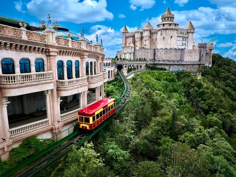 Ba Na Hills & Golden Bridge Day Tour with Late Departure Option - Fantasy Park and the question of extra rides