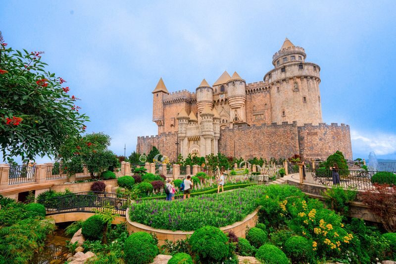 Ba Na Hills & Golden Bridge Day Tour with Late Departure Option - Choosing a start time and group size