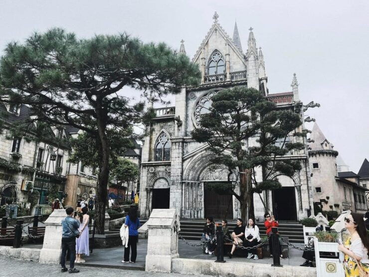 Ba Na Hills - Golden Bridge Full Day Tour With Guide - Pricing and Duration