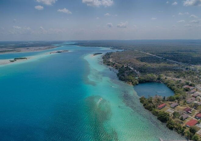 Bacalar Lagoon: Pontoon Adventure, Cenote Swim and Lunch - Explore the 7 Colors Lagoon