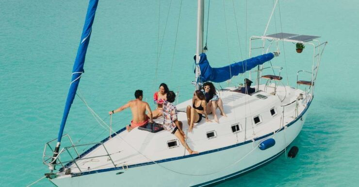 Bacalar Lagoon Sailing Tour With Open Bar and Mexican Lunch - Tour Experience