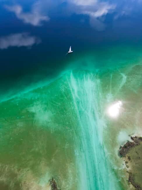 Bacalar: Lagoon Sailing Tour with Snacks and Drinks - Good To Know