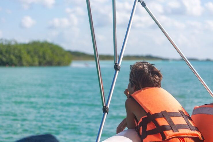 Bacalar: Private Boat Tour With Drinks and Snacks - Tour Details