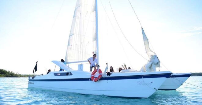 Bacalar Private Catamaran Lunch and Drinks From Costa Maya - Experience Highlights
