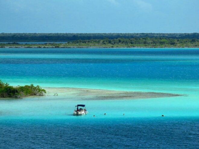 BACALAR THE SEVEN COLORS LAGOON - Scenic Boat Ride Highlights