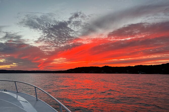 Bachelorette & Party Boat Charters Private Tour - Background