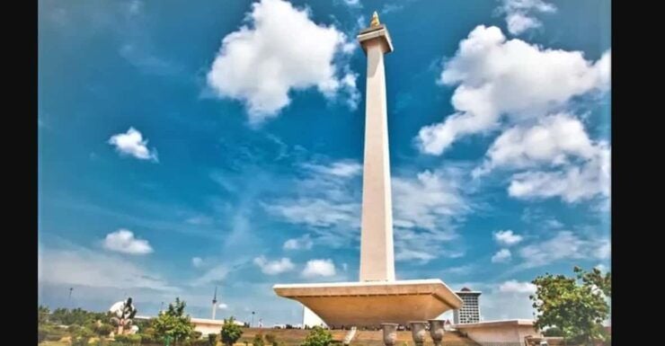 Backpacker Style of the Java-Madura-Bali Island Tour 12 Days - Itinerary Highlights