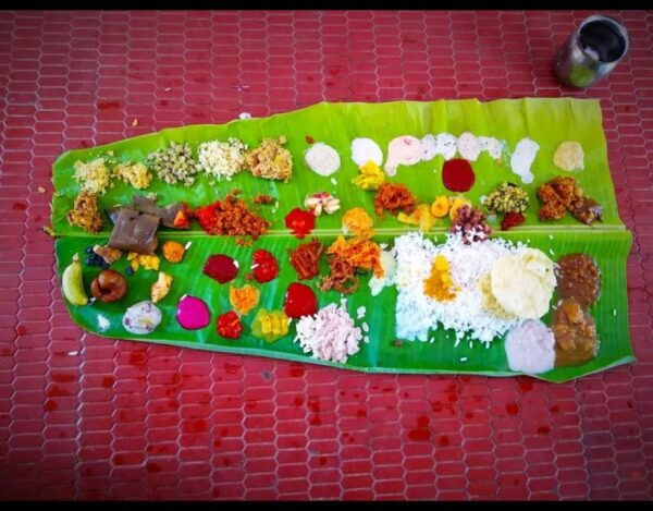 Backwater Cruise, Cloth Weaving, Coir Spinning, Kerala Lunch - Savoring the Traditional Kerala Lunch
