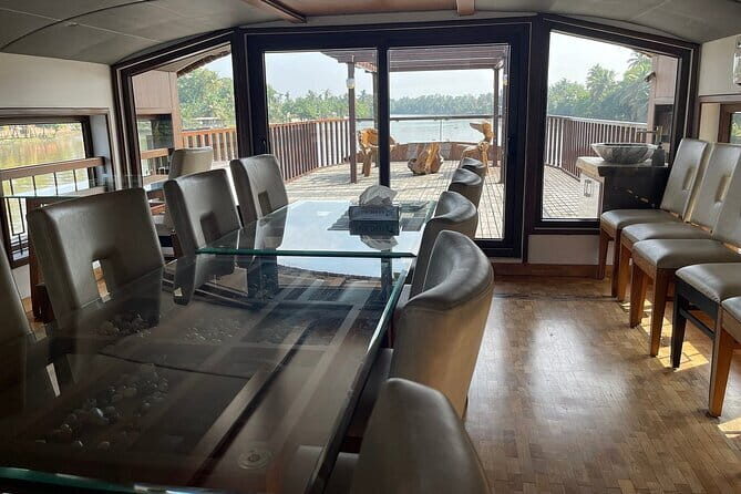 Backwaters Bliss: Cochin to Alleppey Escape - Exploring the Itinerary in Detail