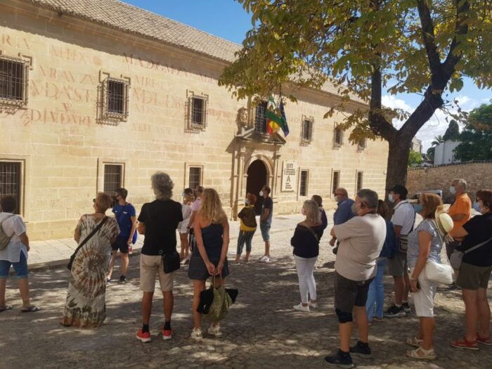 Baeza: Walking Tour of Notable Monuments - Exploring the Baeza Cathedral