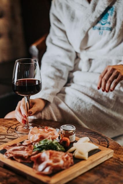 Bagno di Romagna: 2 hours Thermal Pool + Aperitif - Frequently Asked Questions