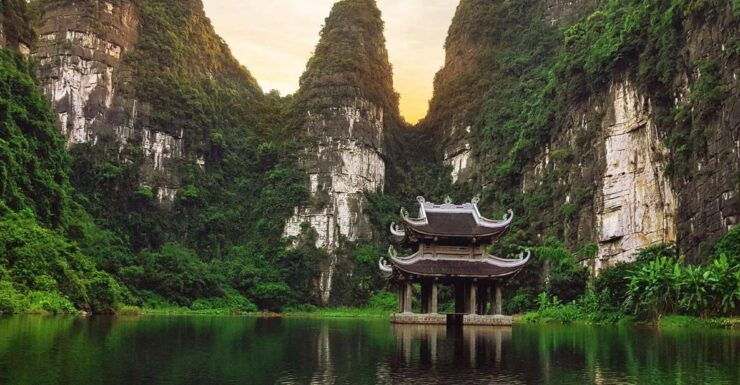 Bai Dinh and Trang An Delights: Hanoi's Scenic Day Escape - Good To Know