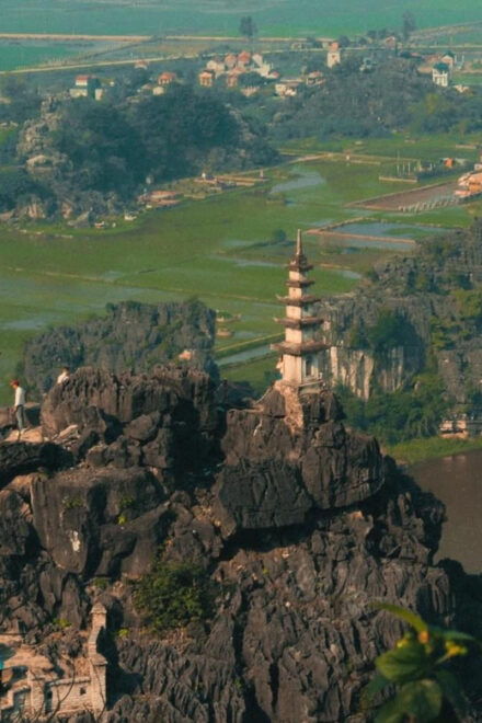 Bai Dinh Pagoda, Trang An Boat Trip and Mua Caves From Hanoi - Bai Dinh Pagoda Experience
