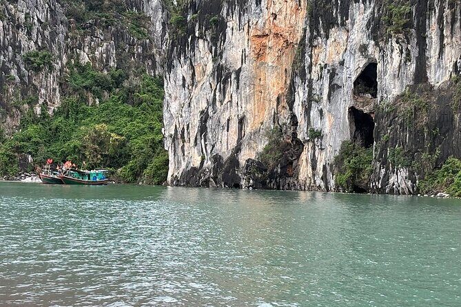 Bai Tu Long 2 Day from Hanoi - Transportation & Logistics