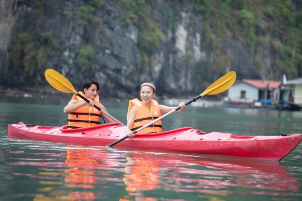 Bai Tu Long Bay Day Cruise With off the Beaten Track Route - Inclusions and Exclusions