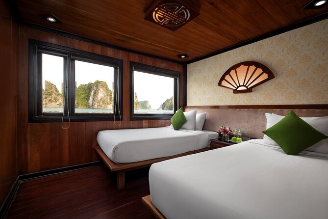 Bai Tu Long Bay Deluxe Cruise 2D1N: Fishing Villages, Meals, Cave, Kayaking - Cave and Kayaking