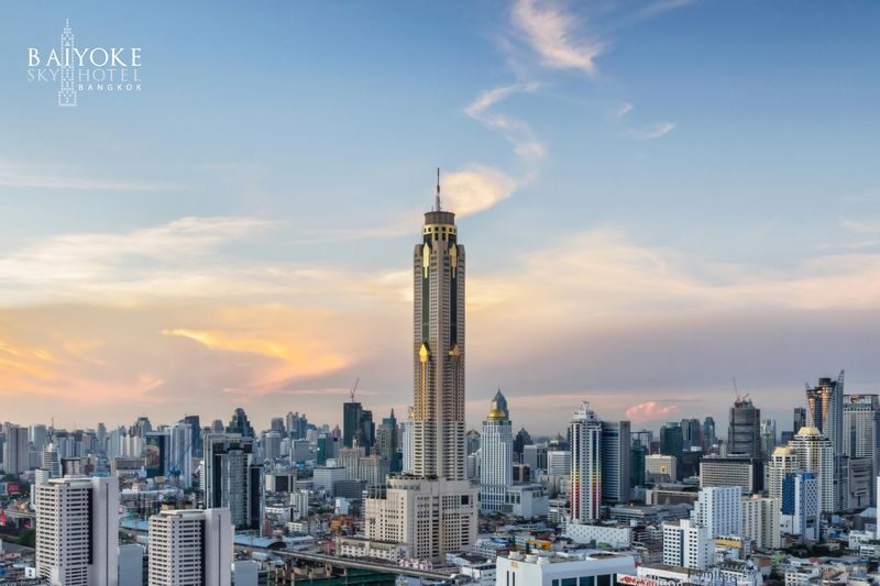 Baiyoke Sky Hotel Buffet and 81st Floor Ticket - Getting from the lobby to the upper floors