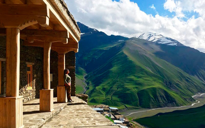 Baku Khinaliq & Candy Cane Mountains Full-Day Small Group Tour - Candy Cane Mountain sets the tone